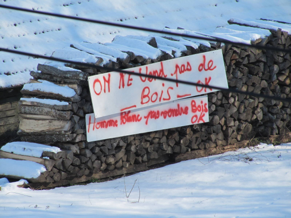 Homme blanc pas vendre bois