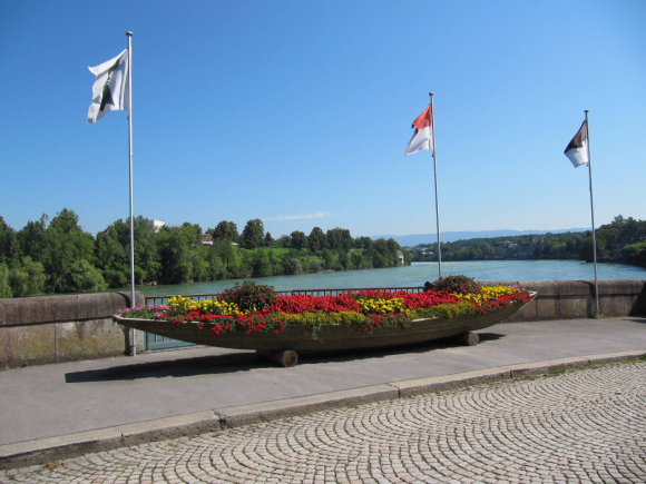 Pause déjeuner près du Rhin