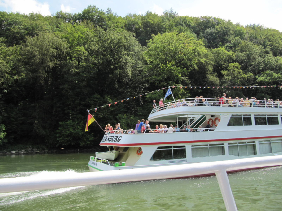 Pire qu'une autoroute ce Danube :-)