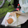 Faut pas se laisser abattre! On commence par le burger...