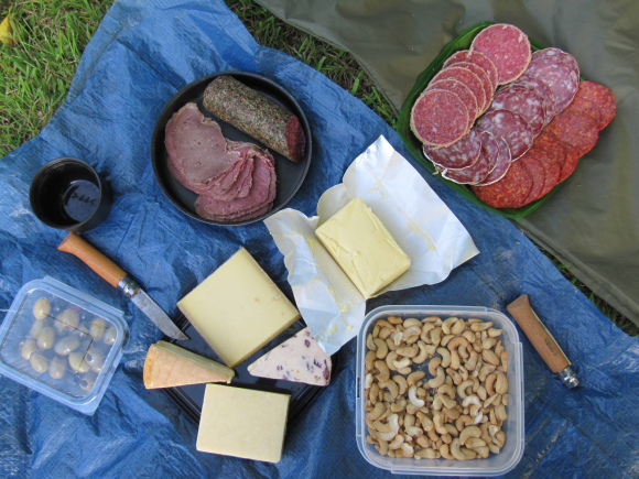 Apéro dînatoire. On se sépare demain!