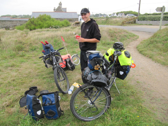 Salut à toi, David!