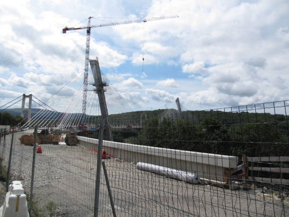 Construction du nouveau pont de Térénez