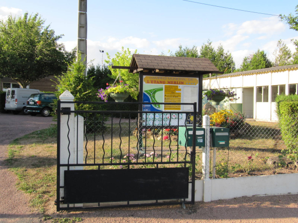 Camping **** « L'étang Merlin » de Châteaumeillant