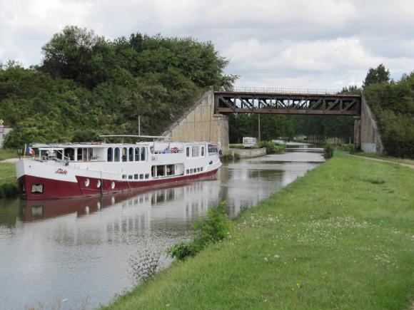 Canal latéral à la Loire