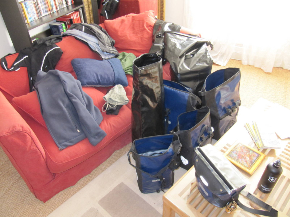 Allez, allez, tout doit rentrer!