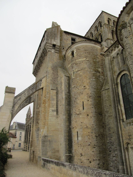 Église abbatiale de St-Jouin-de-Marnes