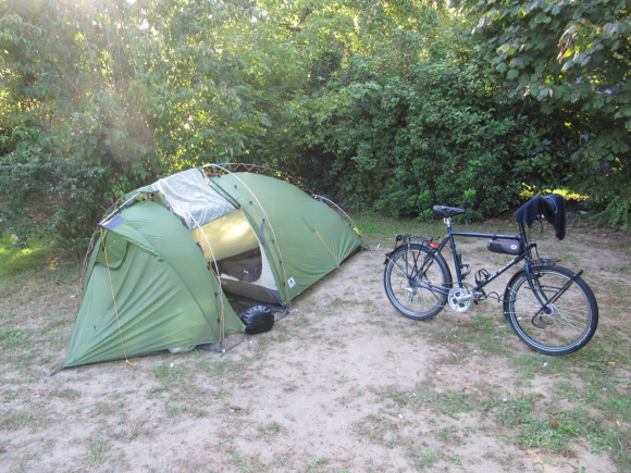 Camping de l'île d'Offard (Saumur)
