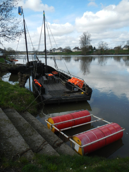 Gabares, Bréhémont